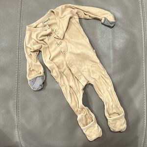 Goumi Kids 3-6m onesie